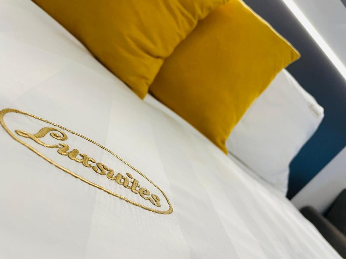 Luxsuites Ofrínion Zewnętrze zdjęcie