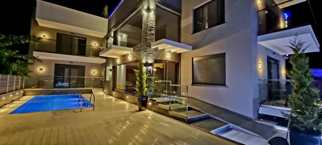 Luxsuites Ofrínion Zewnętrze zdjęcie