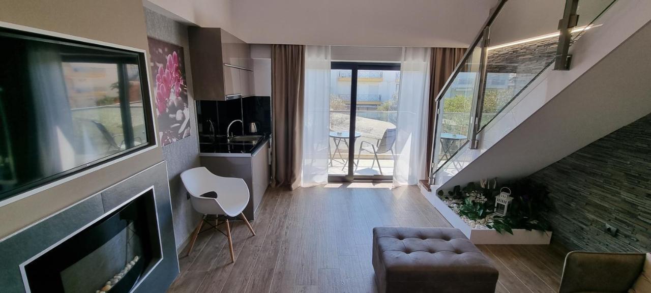Luxsuites Ofrínion Zewnętrze zdjęcie