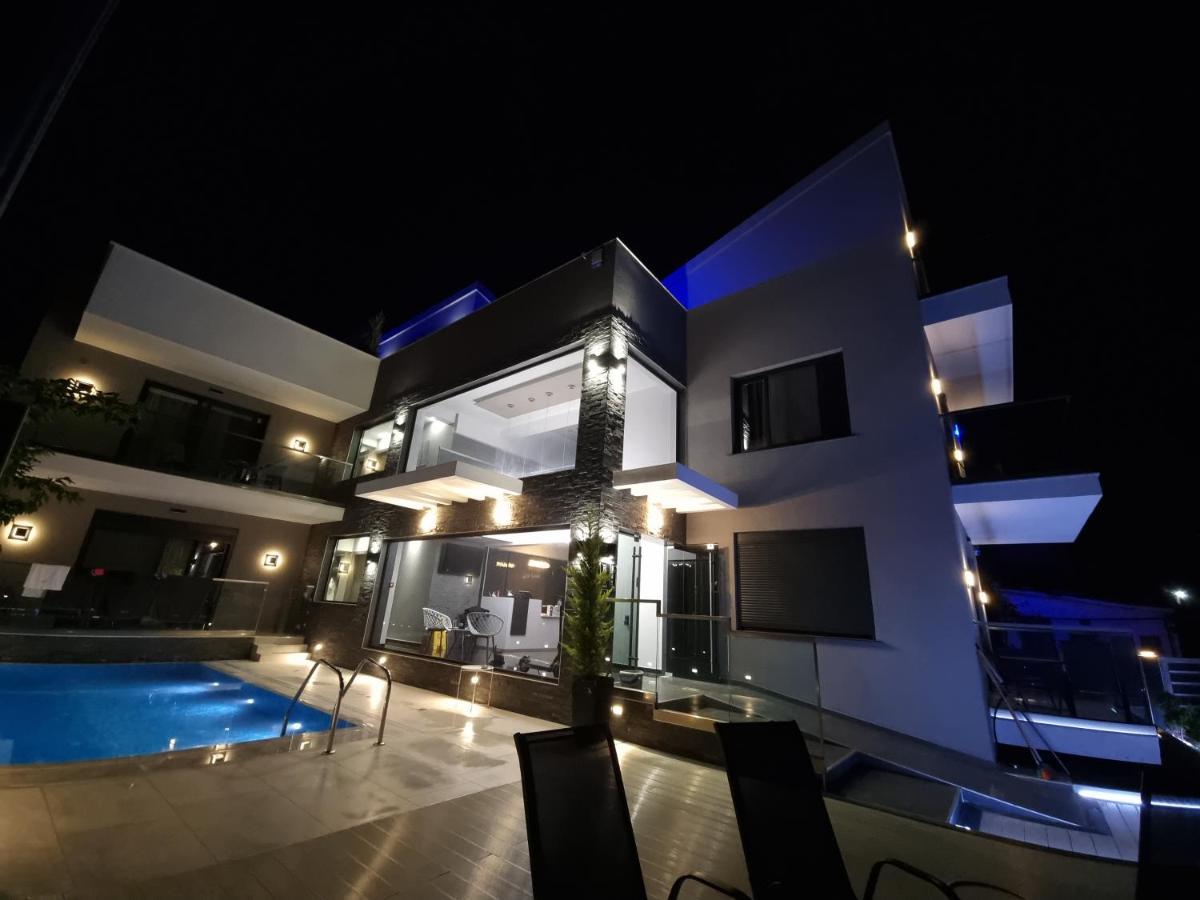 Luxsuites Ofrínion Zewnętrze zdjęcie
