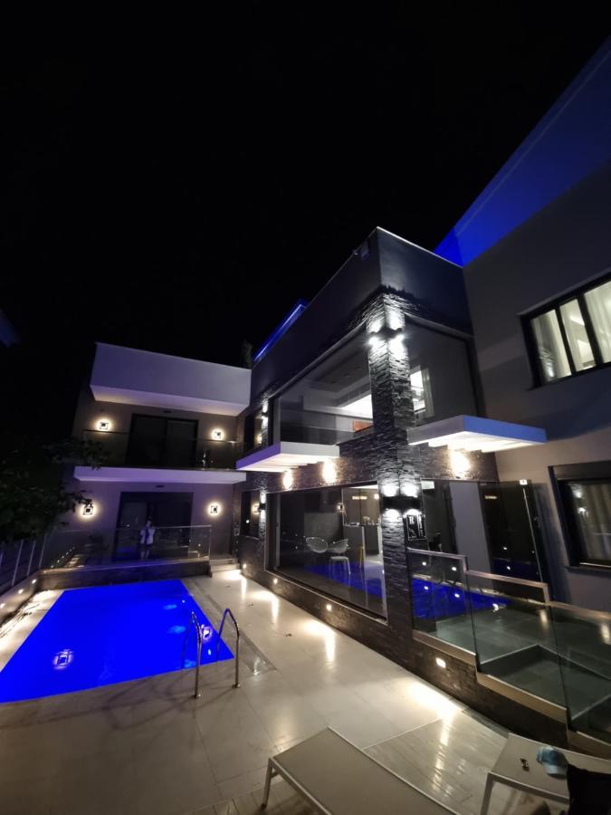 Luxsuites Ofrínion Zewnętrze zdjęcie