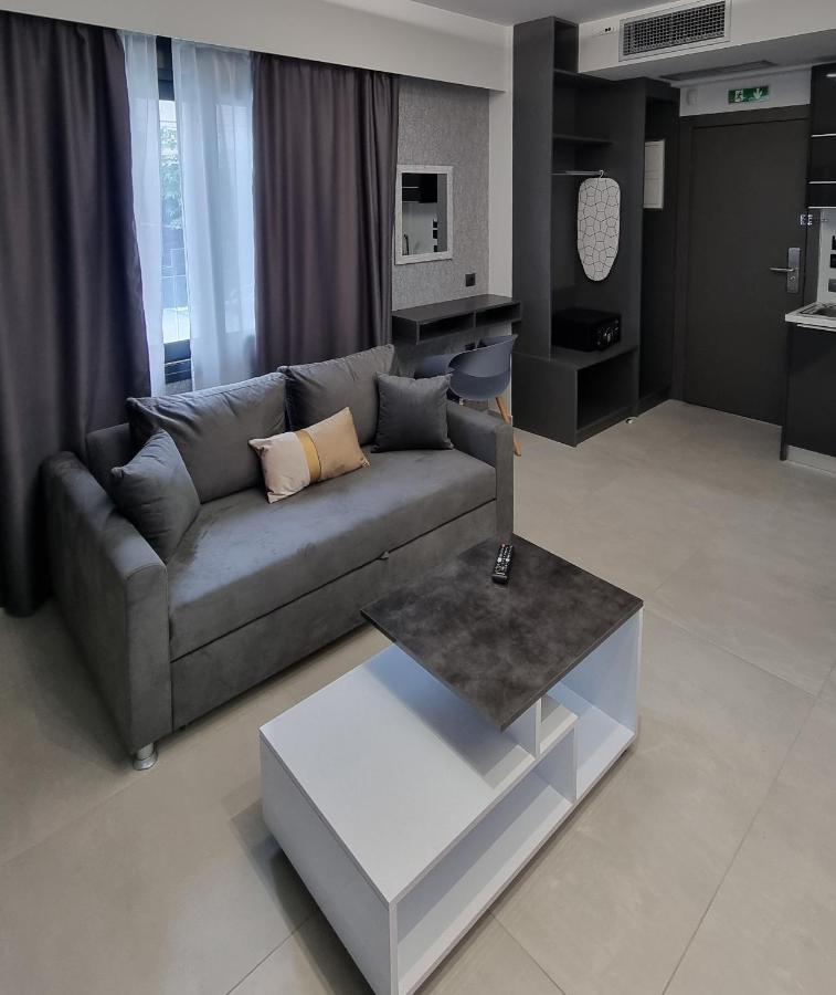 Luxsuites Ofrínion Zewnętrze zdjęcie