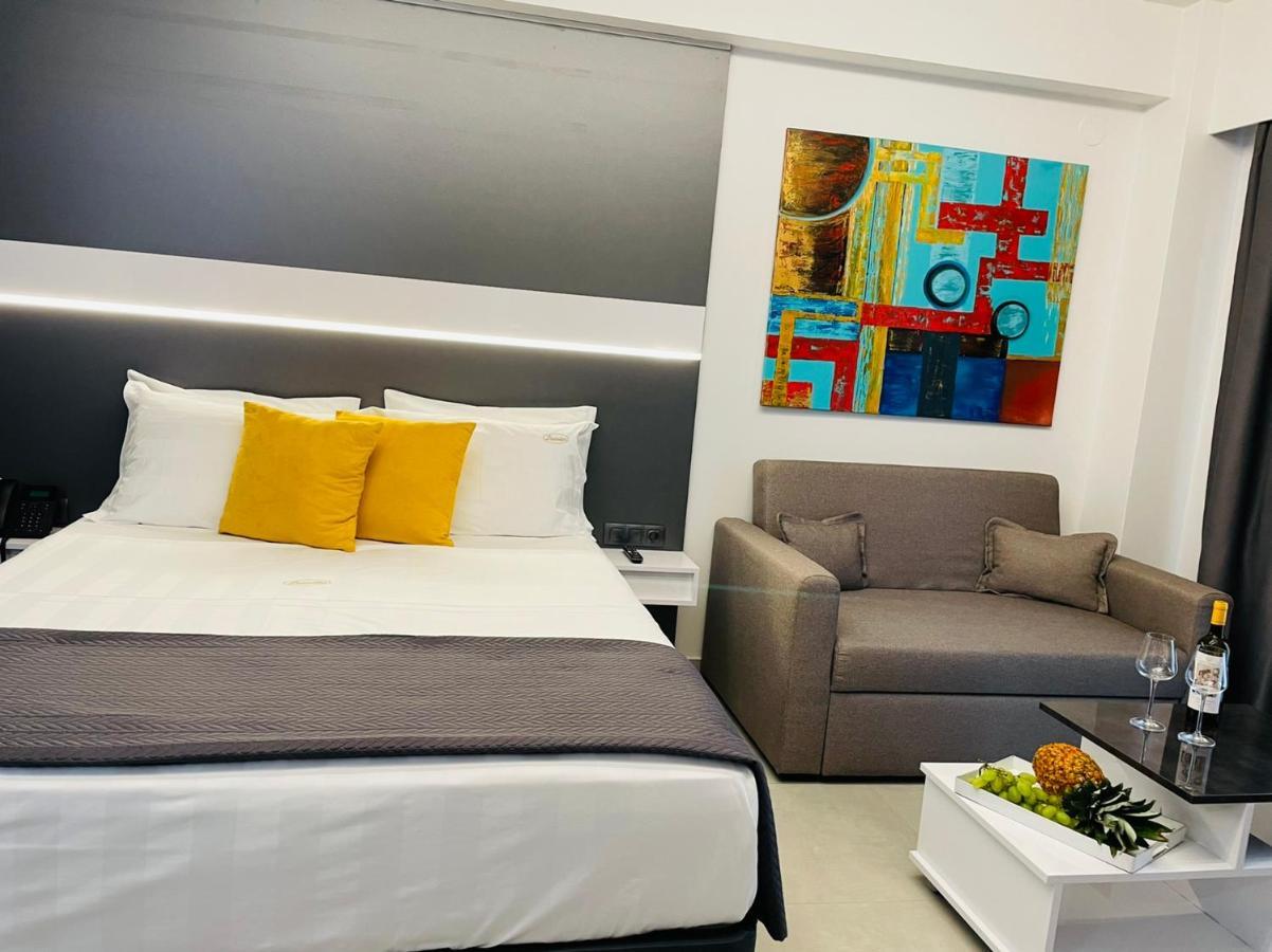 Luxsuites Ofrínion Zewnętrze zdjęcie